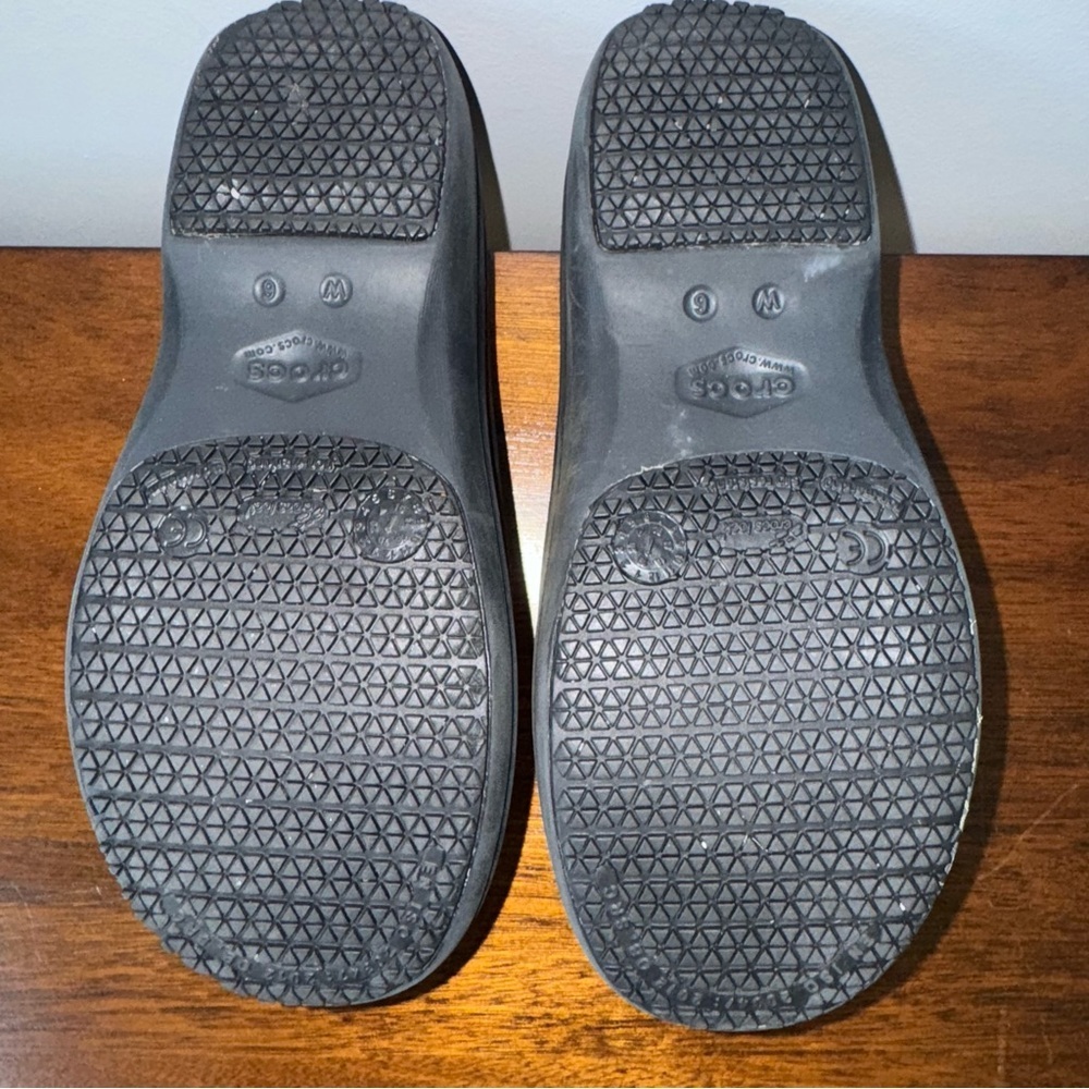 Crocs Women’s Neria Pro II Work Clog Black Size 6 - Picture 7 of 9